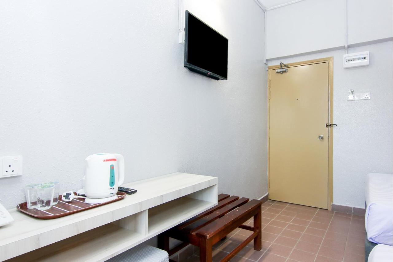 OYO 89846 Lotus Inn Hotel Malacca Buitenkant foto