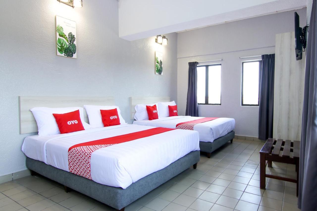 OYO 89846 Lotus Inn Hotel Malacca Buitenkant foto